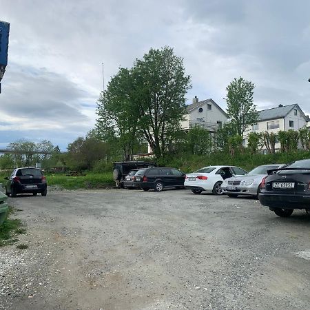 Anna'S Apartment, Tromsdalen Тромсьо Екстериор снимка